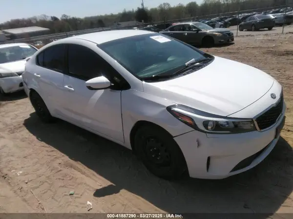 3KPFK4A70HE115210 2017 KIA FORTE - Image 1
