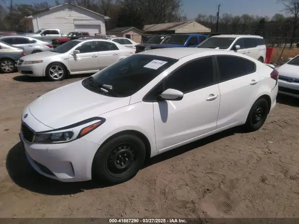 3KPFK4A70HE115210 2017 KIA FORTE - Image 2