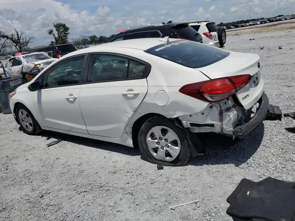3KPFK4A70HE115367 2017 KIA FORTE - Image 2