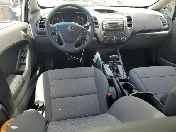 3KPFK4A70HE115367 2017 KIA FORTE - Image 8