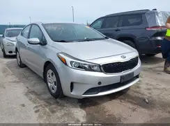 3KPFK4A70HE115935 2017 KIA FORTE