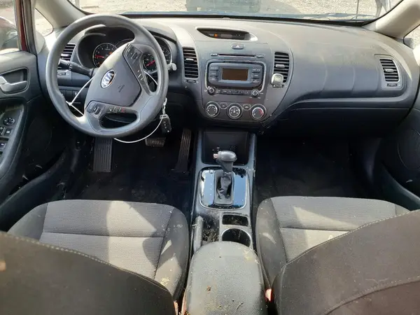 3KPFK4A70HE119449 2017 KIA FORTE - Image 8