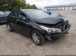 3KPFK4A70HE121217 2017 KIA FORTE