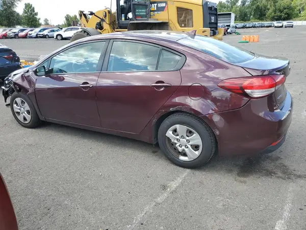 3KPFK4A70HE124022 2017 KIA FORTE - Image 2