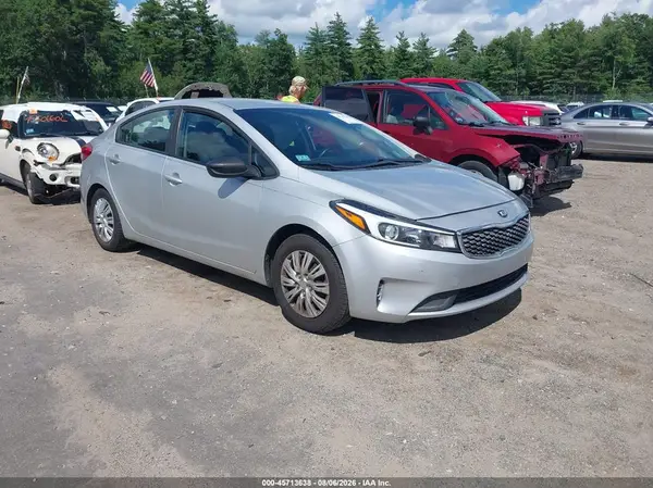 3KPFK4A70HE124070 2017 KIA FORTE - Image 1