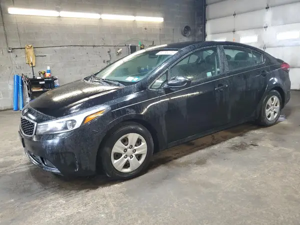 3KPFK4A70HE134520 2017 KIA FORTE - Image 1