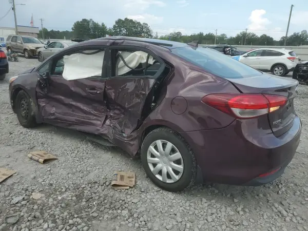 3KPFK4A70HE136235 2017 KIA FORTE - Image 2