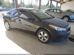 3KPFK4A70HE137272 2017 KIA FORTE