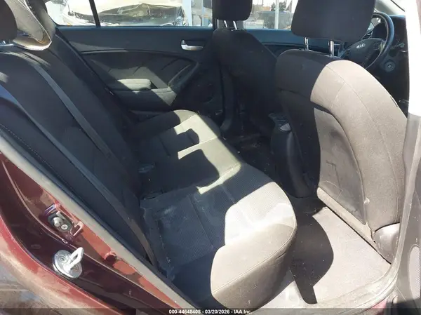 3KPFK4A70HE140270 2017 KIA FORTE - Image 8