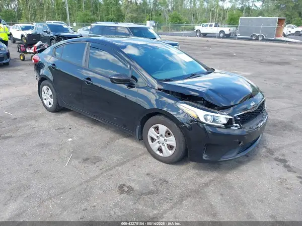 3KPFK4A70HE141659 2017 KIA FORTE - Image 1