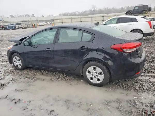 3KPFK4A70HE143783 2017 KIA FORTE - Image 2