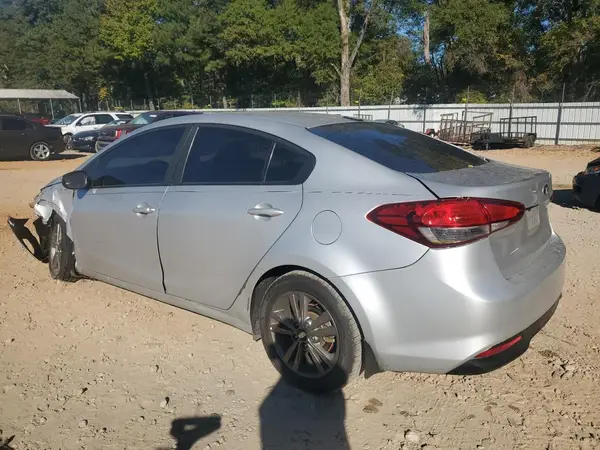 3KPFK4A70HE144819 2017 KIA FORTE - Image 2