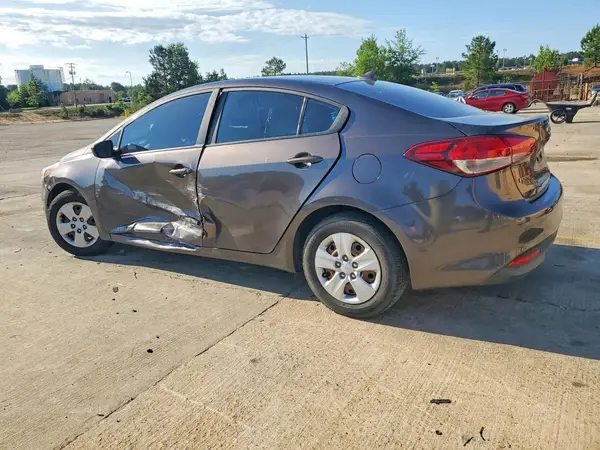 3KPFK4A70HE146747 2017 KIA FORTE - Image 2