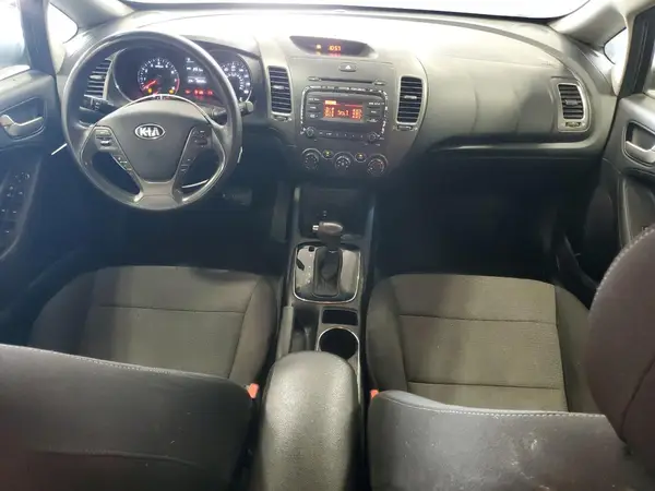 3KPFK4A70HE146974 2017 KIA FORTE - Image 8