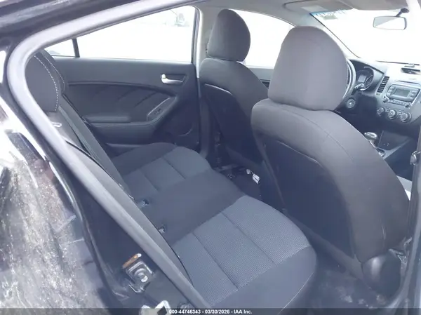 3KPFK4A70HE148501 2017 KIA FORTE - Image 8