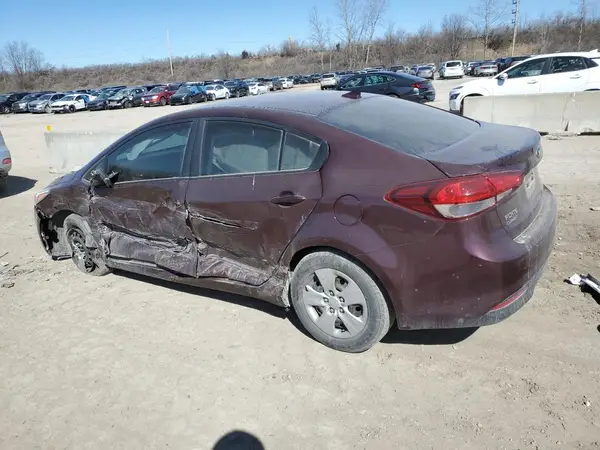 3KPFK4A70HE160177 2017 KIA FORTE - Image 2