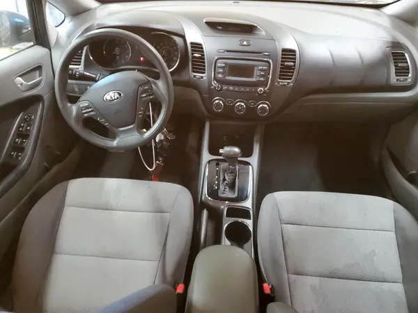 3KPFK4A70JE167734 2018 KIA FORTE - Image 8