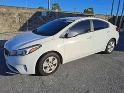 3KPFK4A70JE171475 2018 KIA FORTE