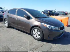 3KPFK4A70JE185120 2018 KIA FORTE