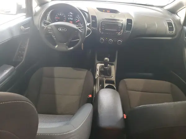 3KPFK4A70JE199003 2018 KIA FORTE - Image 8