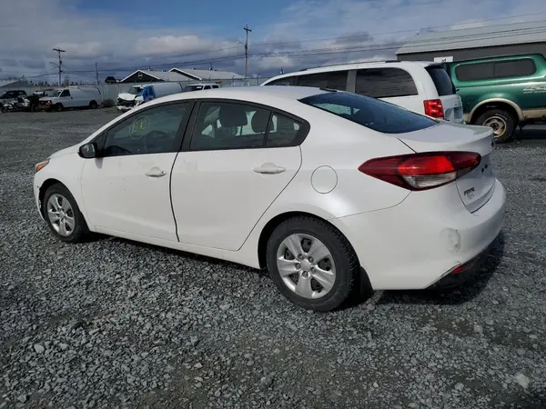 3KPFK4A70JE201011 2018 KIA FORTE - Image 2