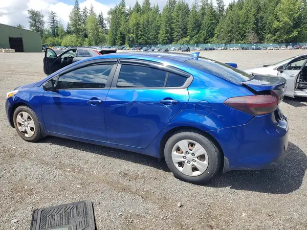 3KPFK4A70JE204720 2018 KIA FORTE - Image 2