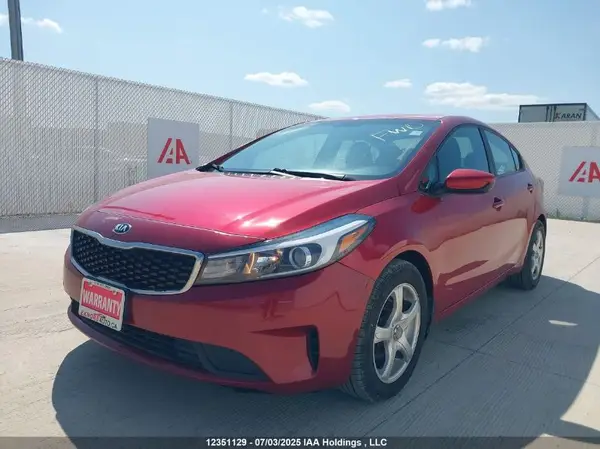 3KPFK4A70JE207021 2018 KIA FORTE - Image 2
