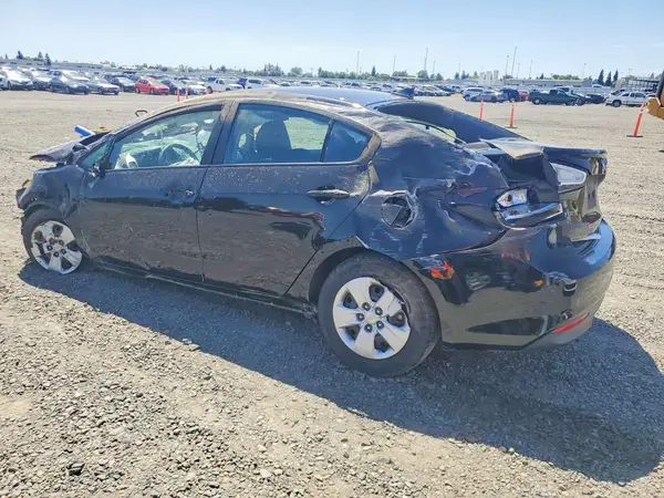 3KPFK4A70JE214244 2018 KIA FORTE - Image 2