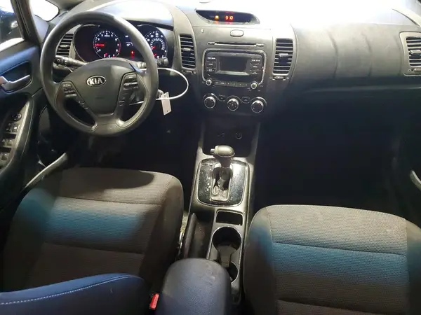 3KPFK4A70JE227012 2018 KIA FORTE - Image 8