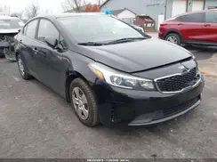 3KPFK4A70JE228337 2018 KIA FORTE