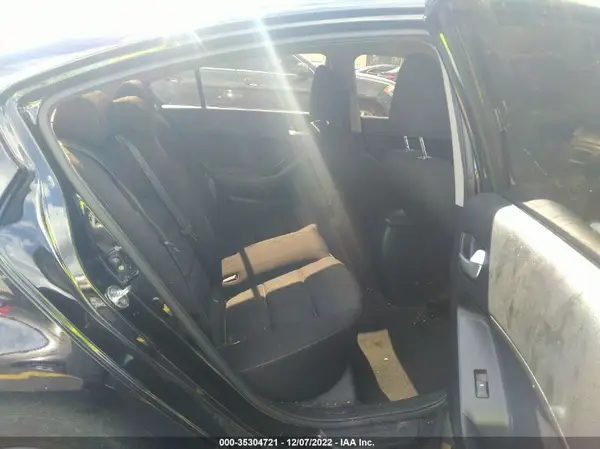 3KPFK4A70JE229570 2018 KIA FORTE - Image 8