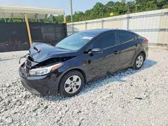 3KPFK4A70JE229701 2018 KIA FORTE
