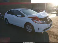 3KPFK4A70JE229889 2018 KIA FORTE