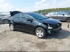 3KPFK4A70JE233618 2018 KIA FORTE