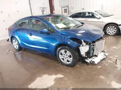 3KPFK4A70JE233716 2018 KIA FORTE