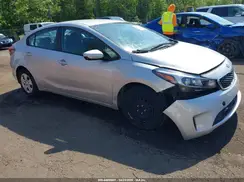 3KPFK4A70JE233991 2018 KIA FORTE
