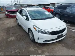 3KPFK4A70JE238883 2018 KIA FORTE