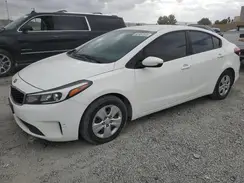 3KPFK4A70JE247275 2018 KIA FORTE