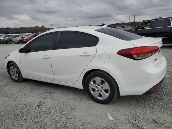 3KPFK4A70JE247275 2018 KIA FORTE - Image 2