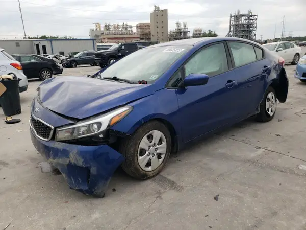 3KPFK4A70JE250869 2018 KIA FORTE - Image 1