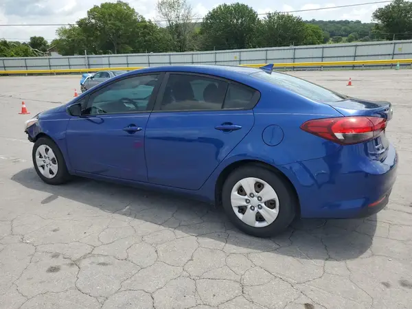 3KPFK4A70JE253674 2018 KIA FORTE - Image 2