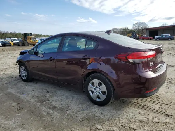 3KPFK4A70JE255134 2018 KIA FORTE - Image 2