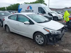 3KPFK4A70JE272984 2018 KIA FORTE