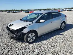 3KPFK4A70JE275433 2018 KIA FORTE