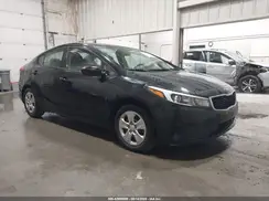 3KPFK4A70JE280079 2018 KIA FORTE