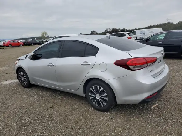 3KPFK4A71HE006576 2017 KIA FORTE - Image 2