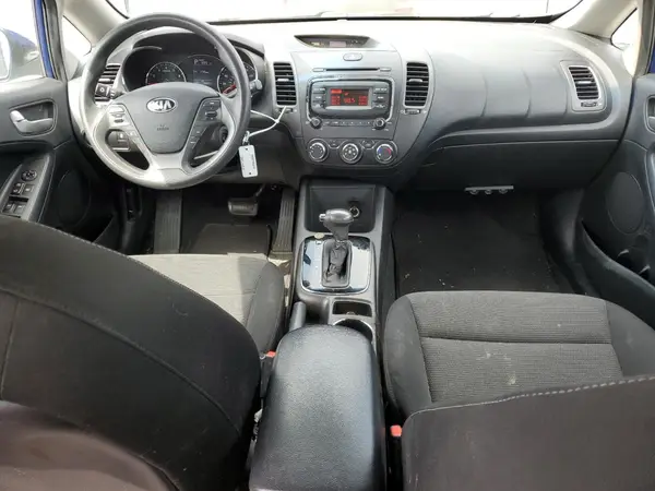 3KPFK4A71HE015343 2017 KIA FORTE - Image 8