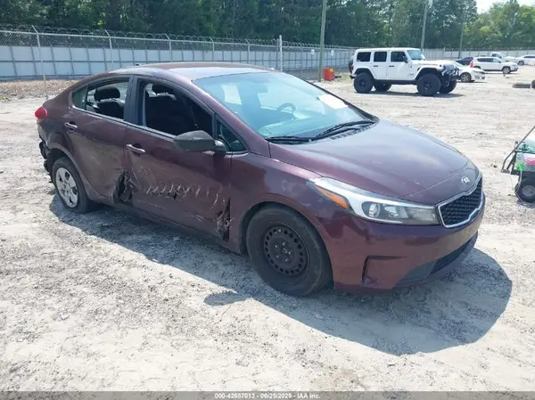 3KPFK4A71HE018145 2017 KIA FORTE - Image 1