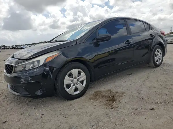 3KPFK4A71HE018534 2017 KIA FORTE - Image 1