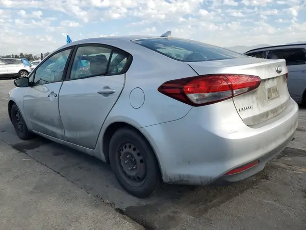 3KPFK4A71HE022292 2017 KIA FORTE - Image 2